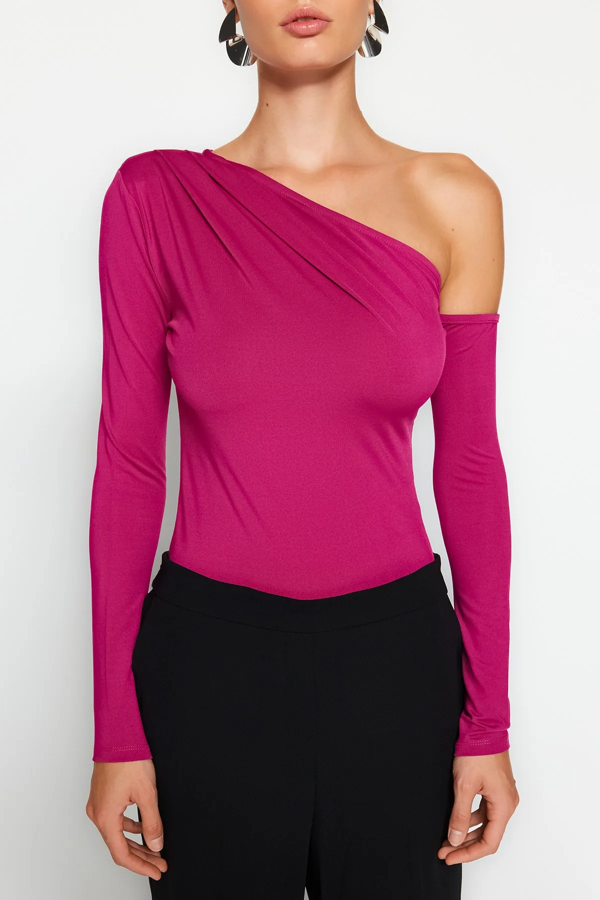 Trendyol Collection  Fuchsia Asymmetrischer Kragen Langarm Stretch Strick Body mit Druckknöpfen TWOAW22BD0080