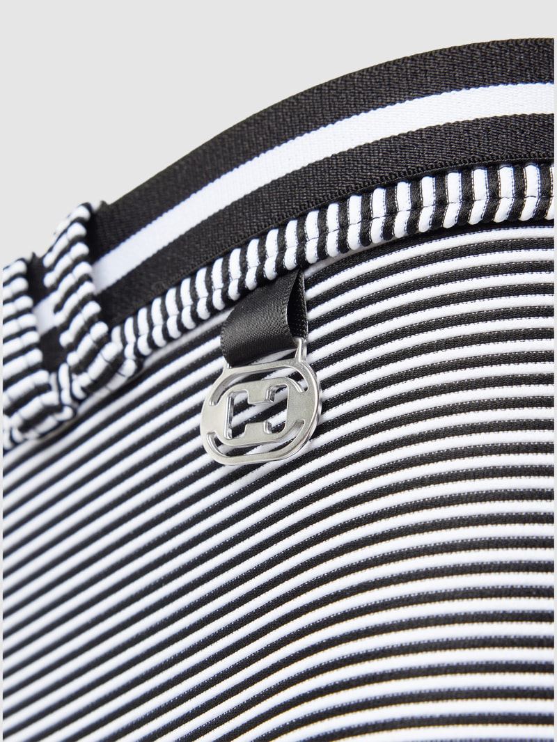 Badehose mit Streifenmuster Modell 'HERITAGE EDDY' in schwarz