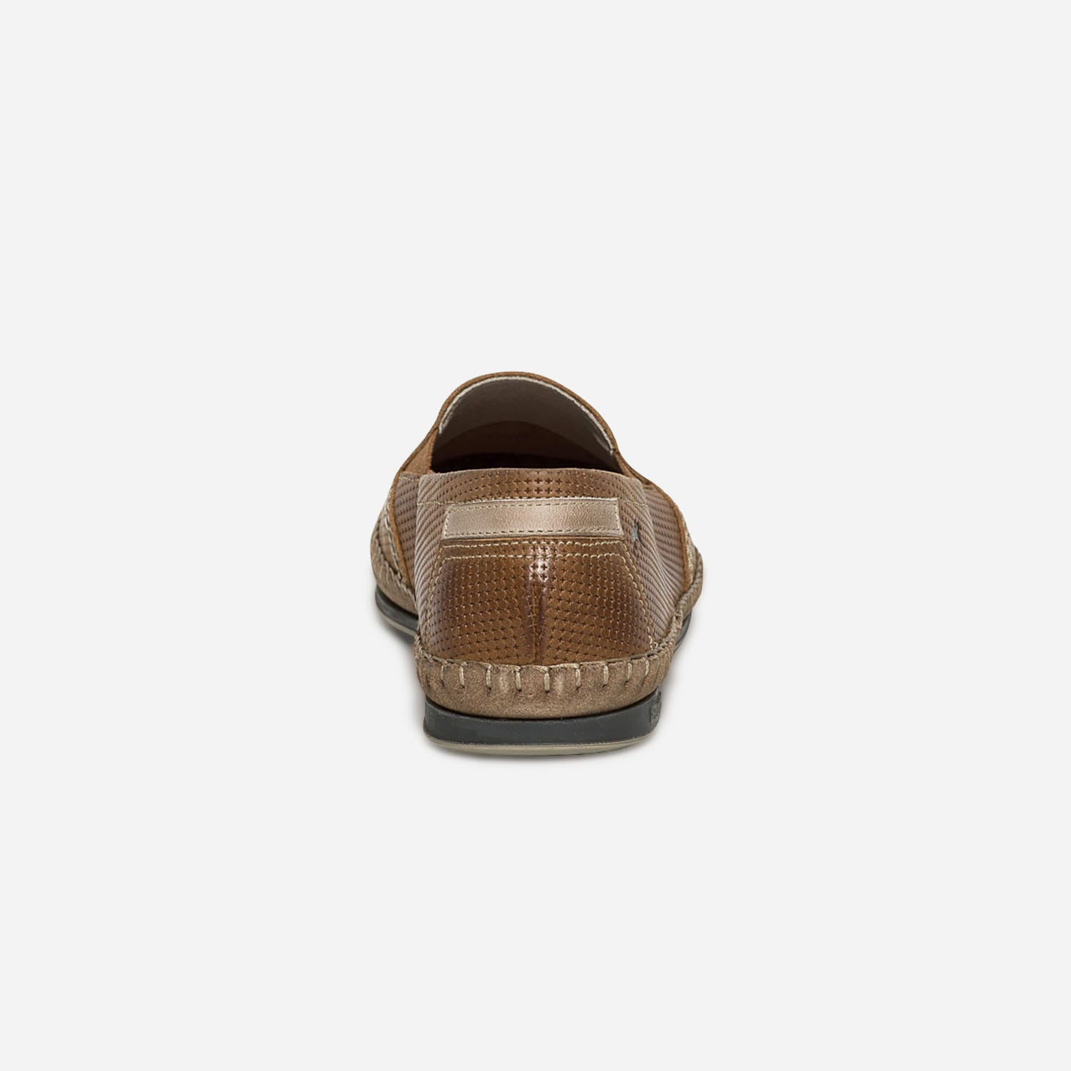 Slip-on FLUCHOS marron en cuir perforé