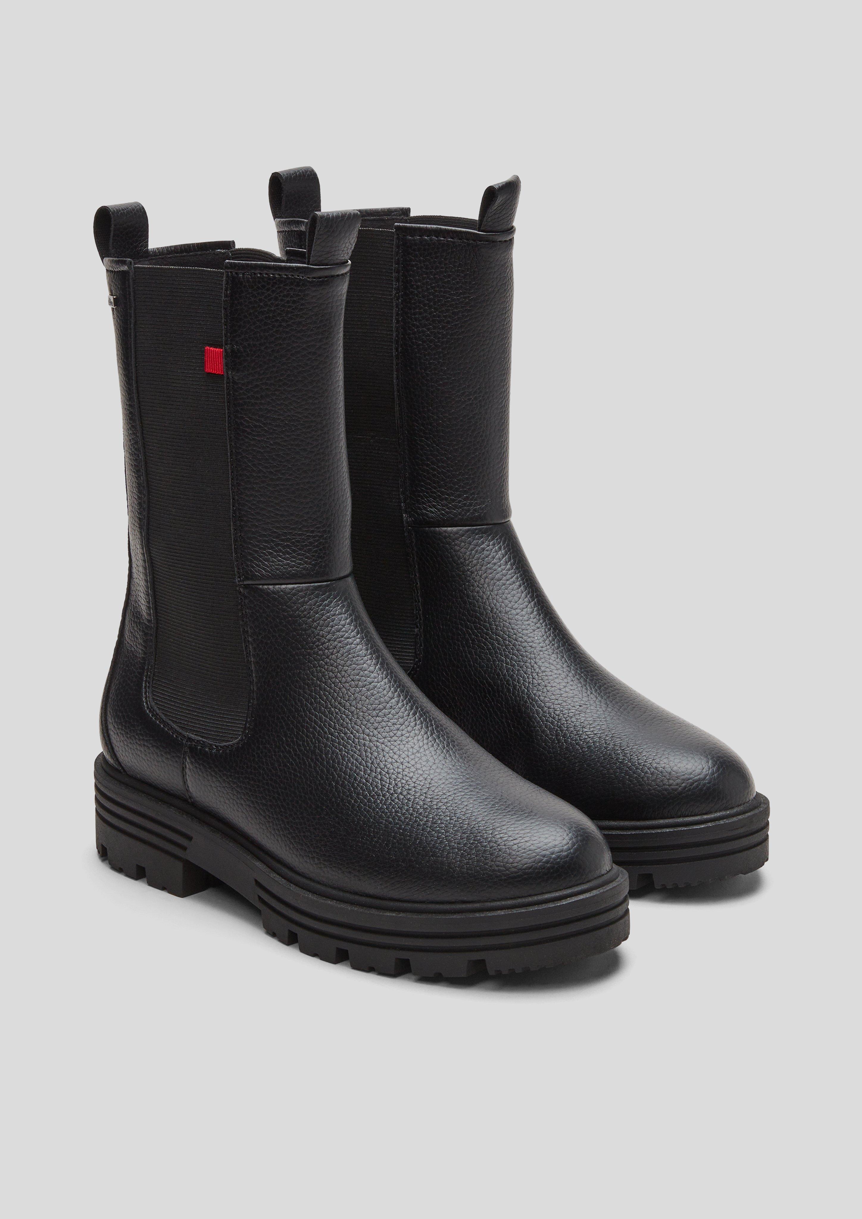 Boots mit Elastikeinsätzen  101.109.101.25420-001
