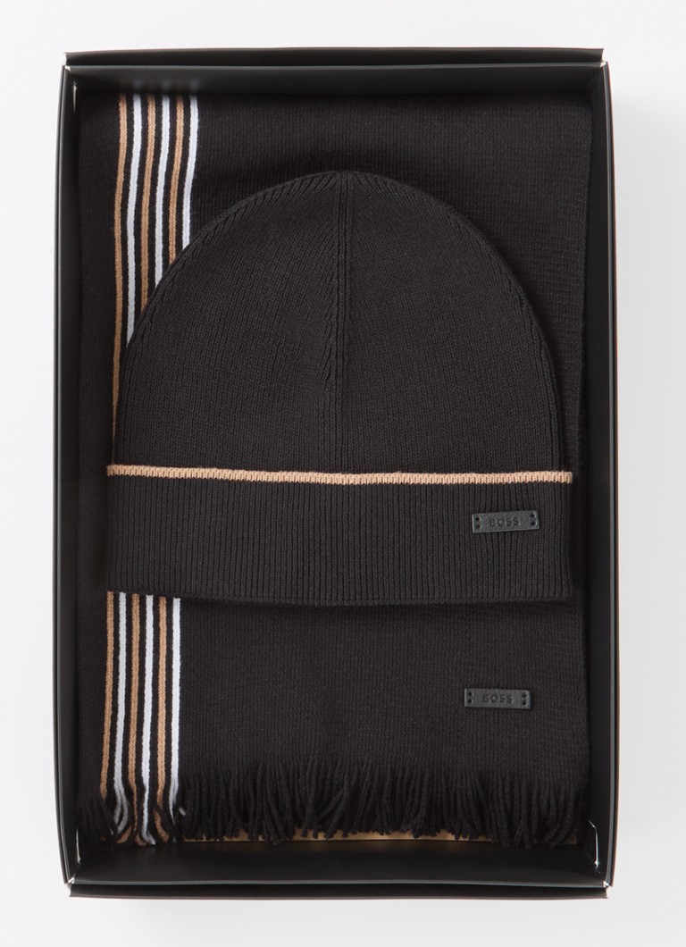 HUGO BOSS Hat and scarf 180 x 25 cm in gift box