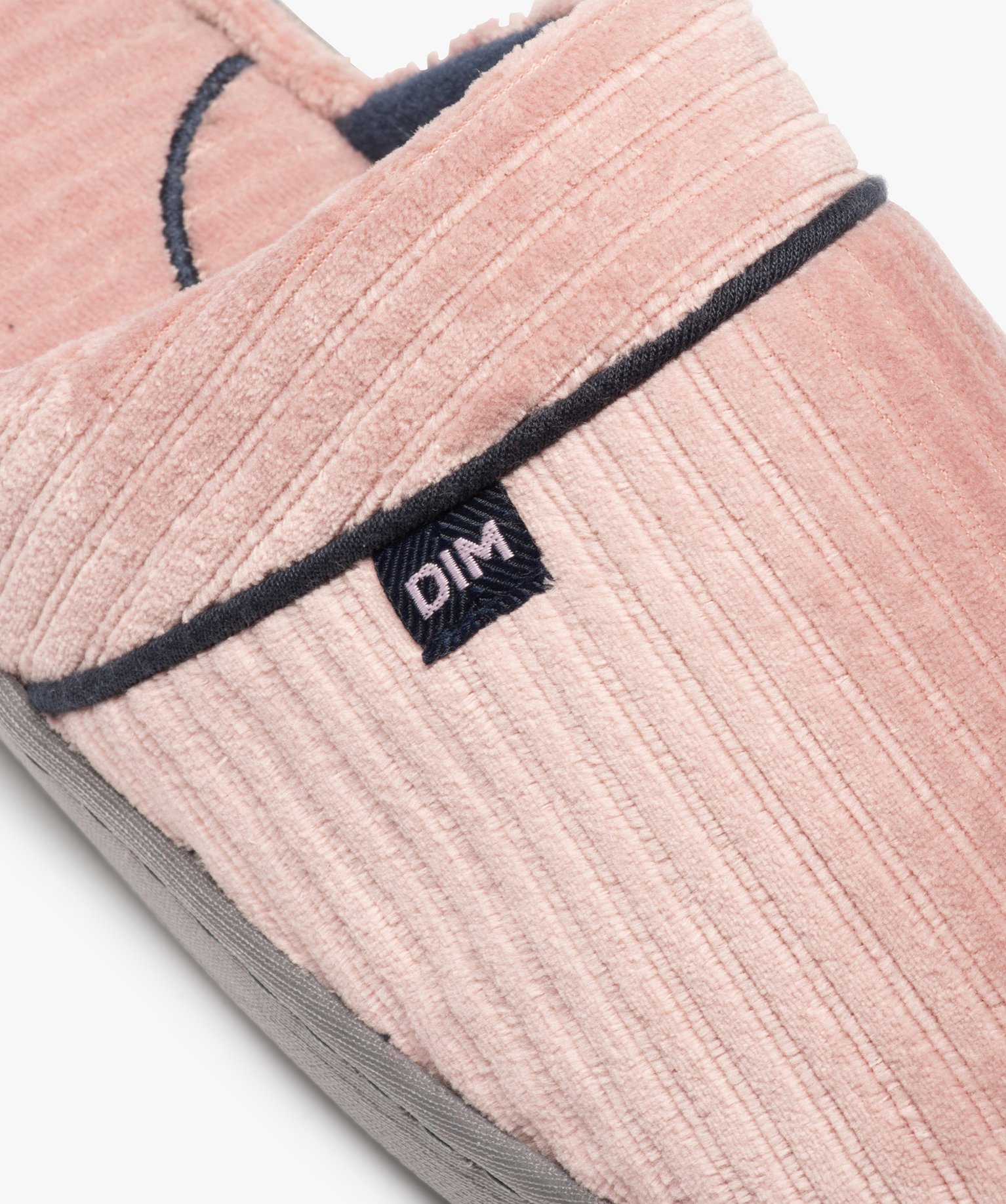 Chaussons femme mules plates en velours ctelé - Dim rose | GEMO