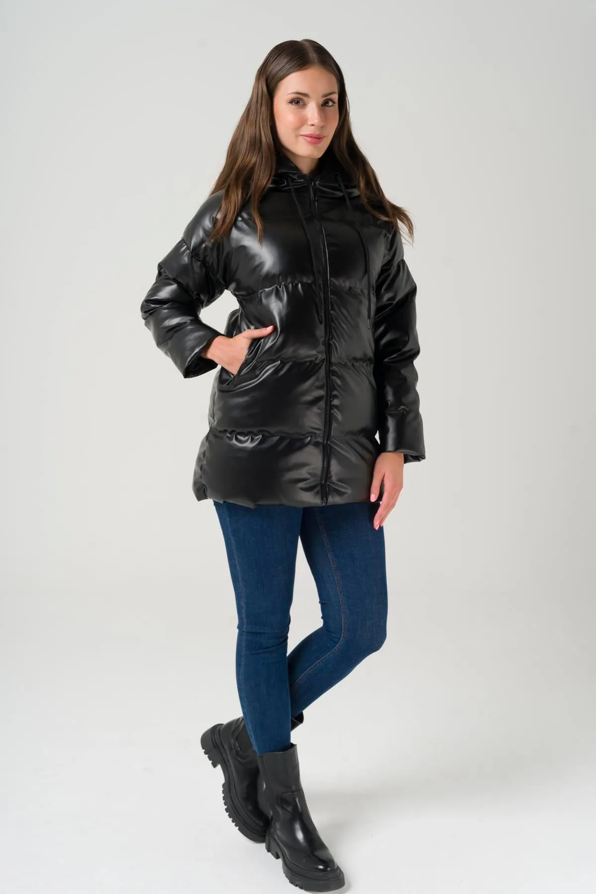 Olcay  Pufferjacke in Lederoptik mit Kapuze, Schwarz 6421