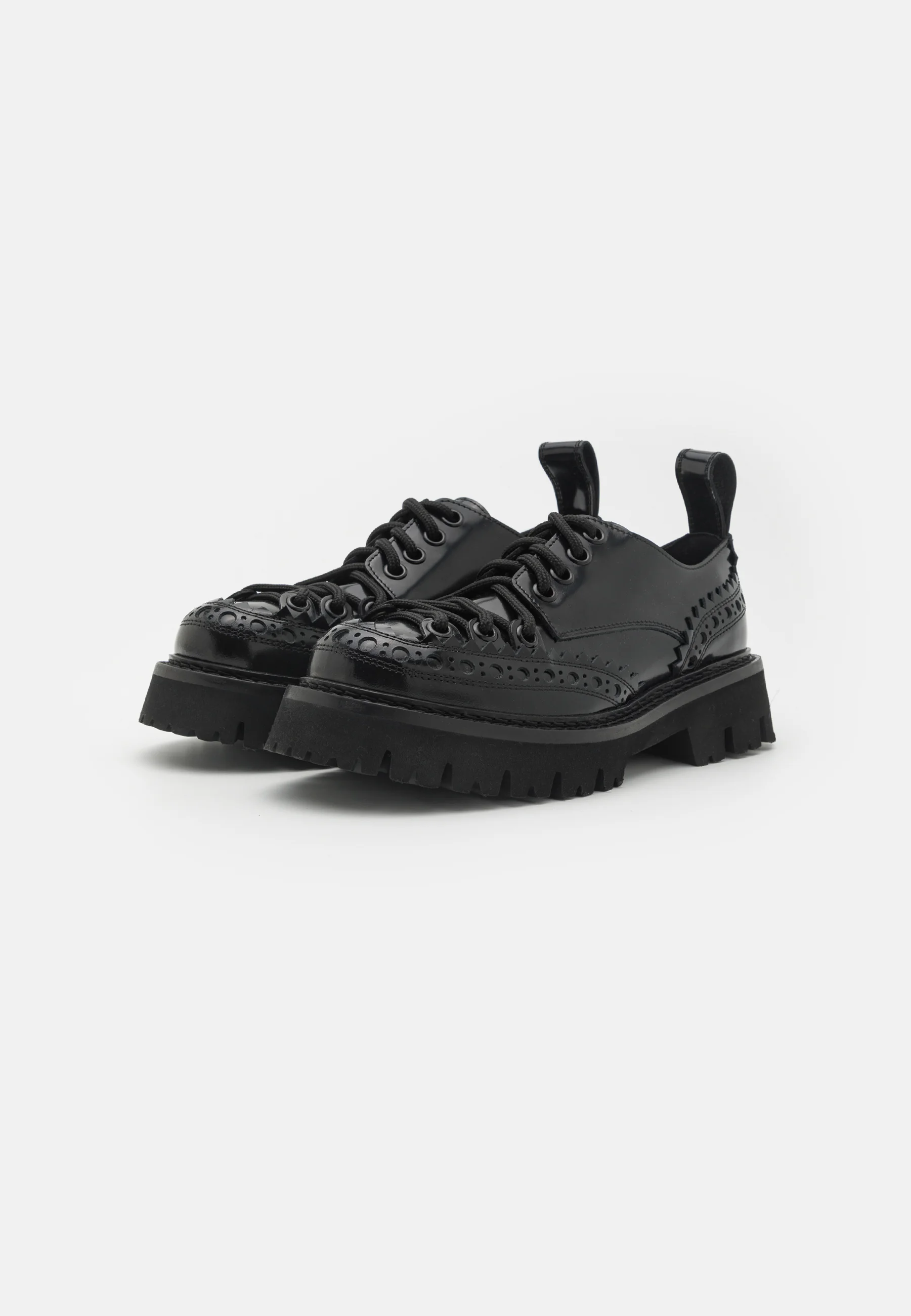 Zapatos con cordones MOSCHINO