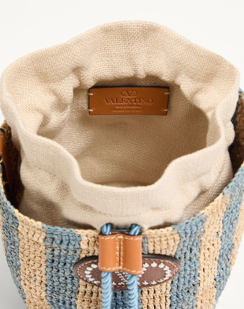 Valentino Garavani lille stribet raffia-buckettaske