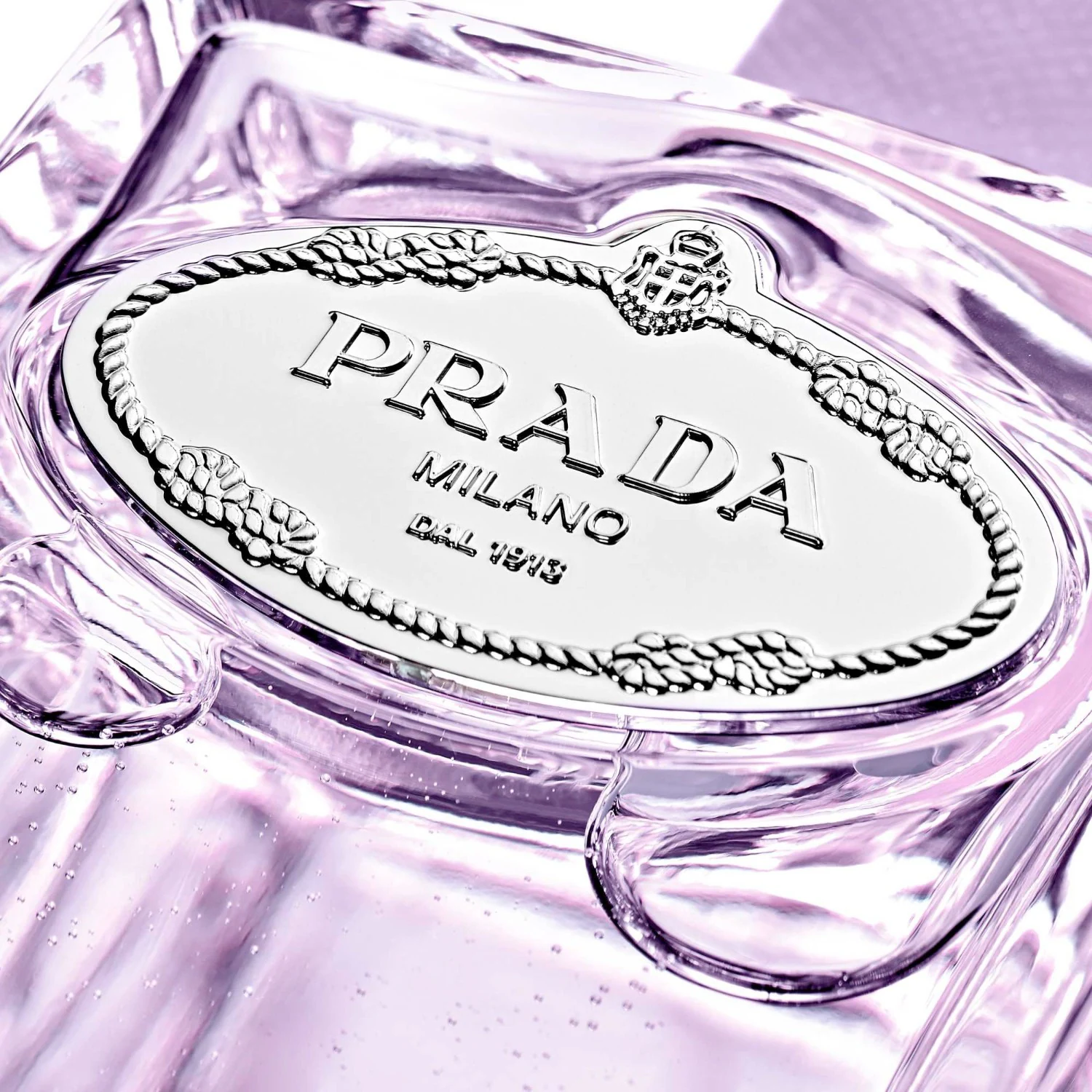 Prada Fügetej