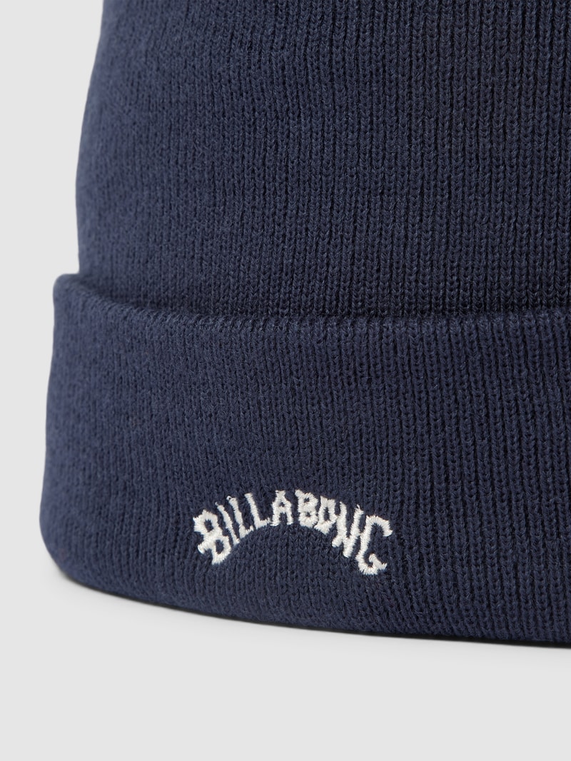 Beanie mit Label-Stitching Modell 'ARCH' in marineblau