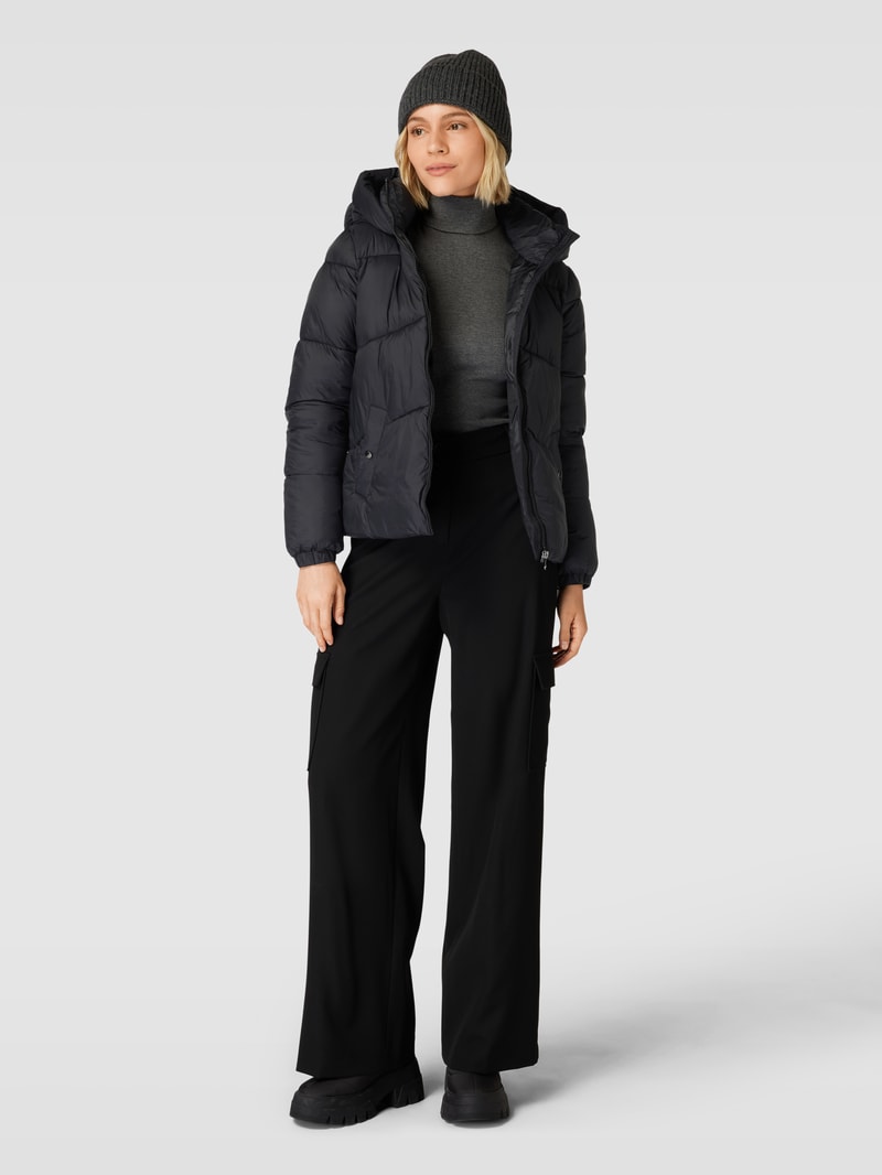 Steppjacke mit Kapuze Modell 'UPPSALA' in schwarz