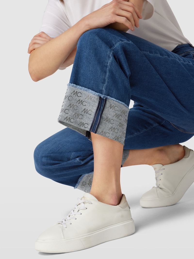 Feminine Fit Jeans mit Label-Design Modell 'FÈS' in jeans