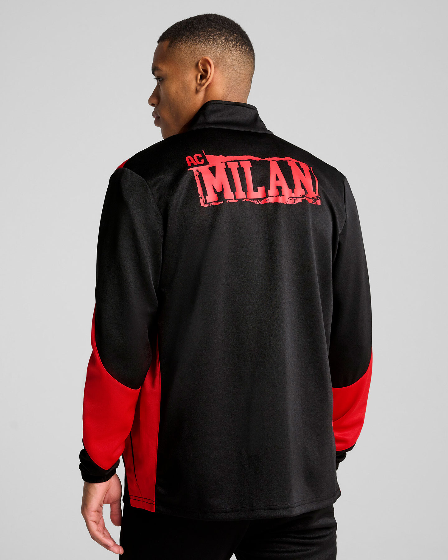 Oficiálne futbalové oblečenie Puma AC Miláno Ftblnrgy+24-25 M 779337-07