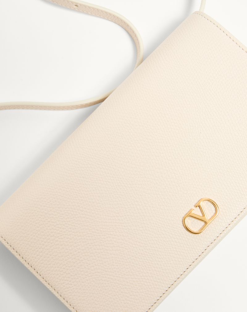 Mini Bolsa de Ombro VLogo Signature em Pele de Bezerro Granulada