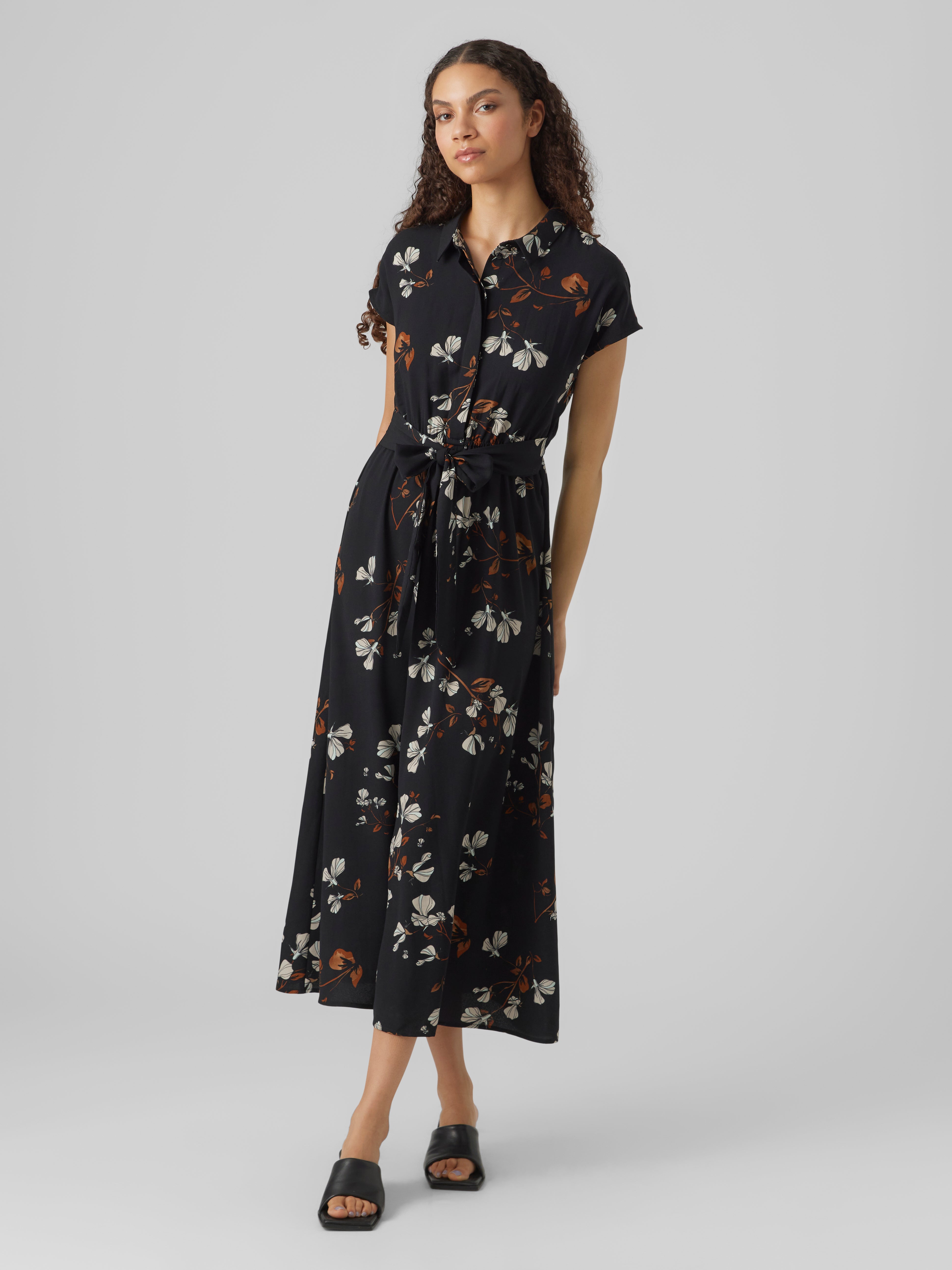 VMNEWHALLIE Langes Kleid
