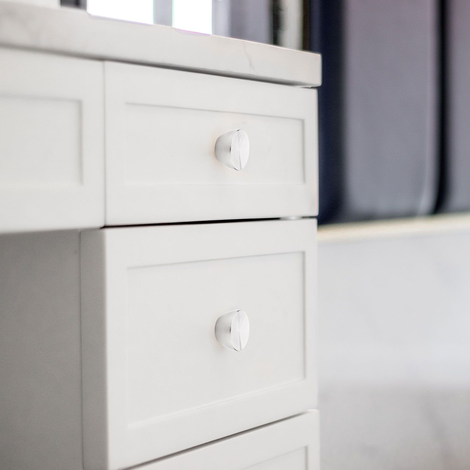 SO-TECH® Möbelknopf Edelstahlknopf OXFORD Ø 34 mm Edelstahl gebürstet rund, Knopf Knauf incl. Schraube