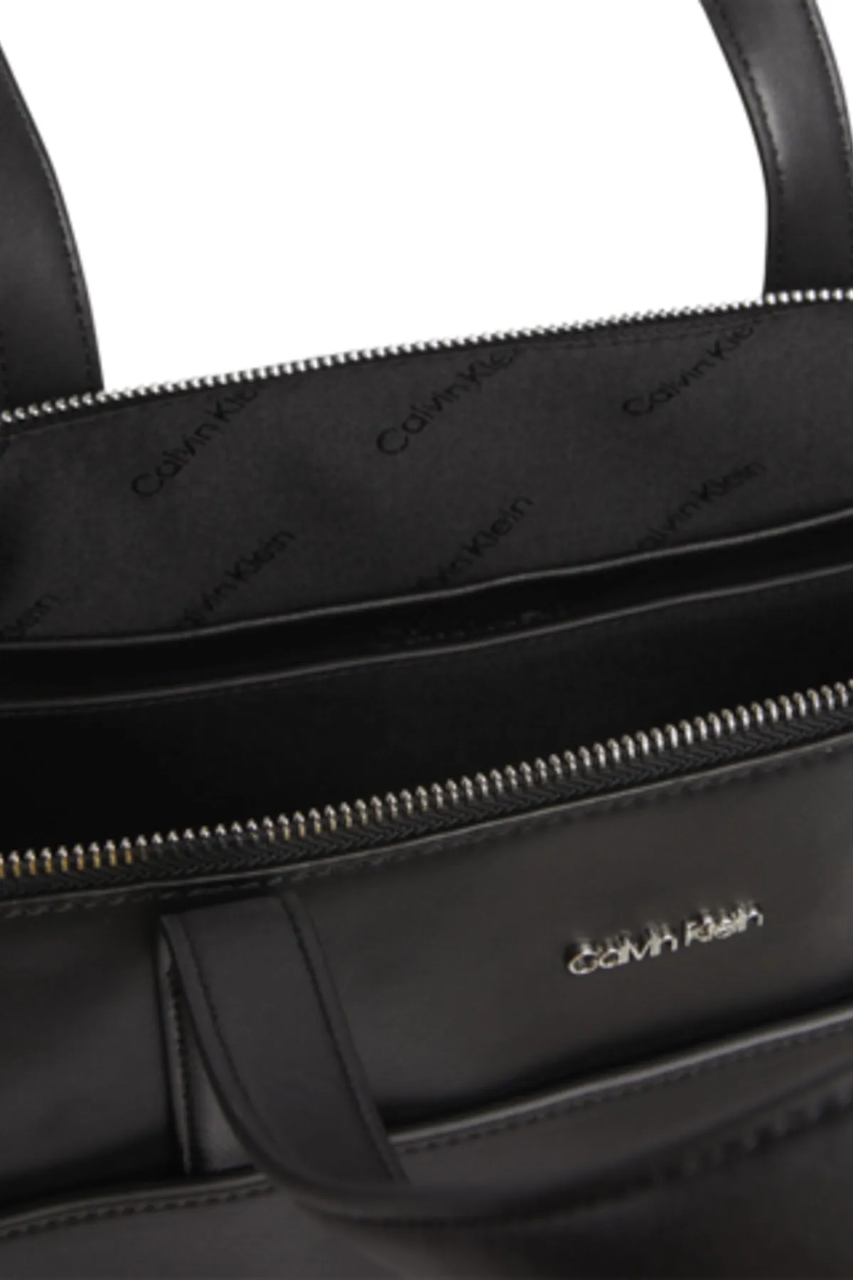 Calvin Klein  Schwarze Damen-Umhängetasche K60k609860bax