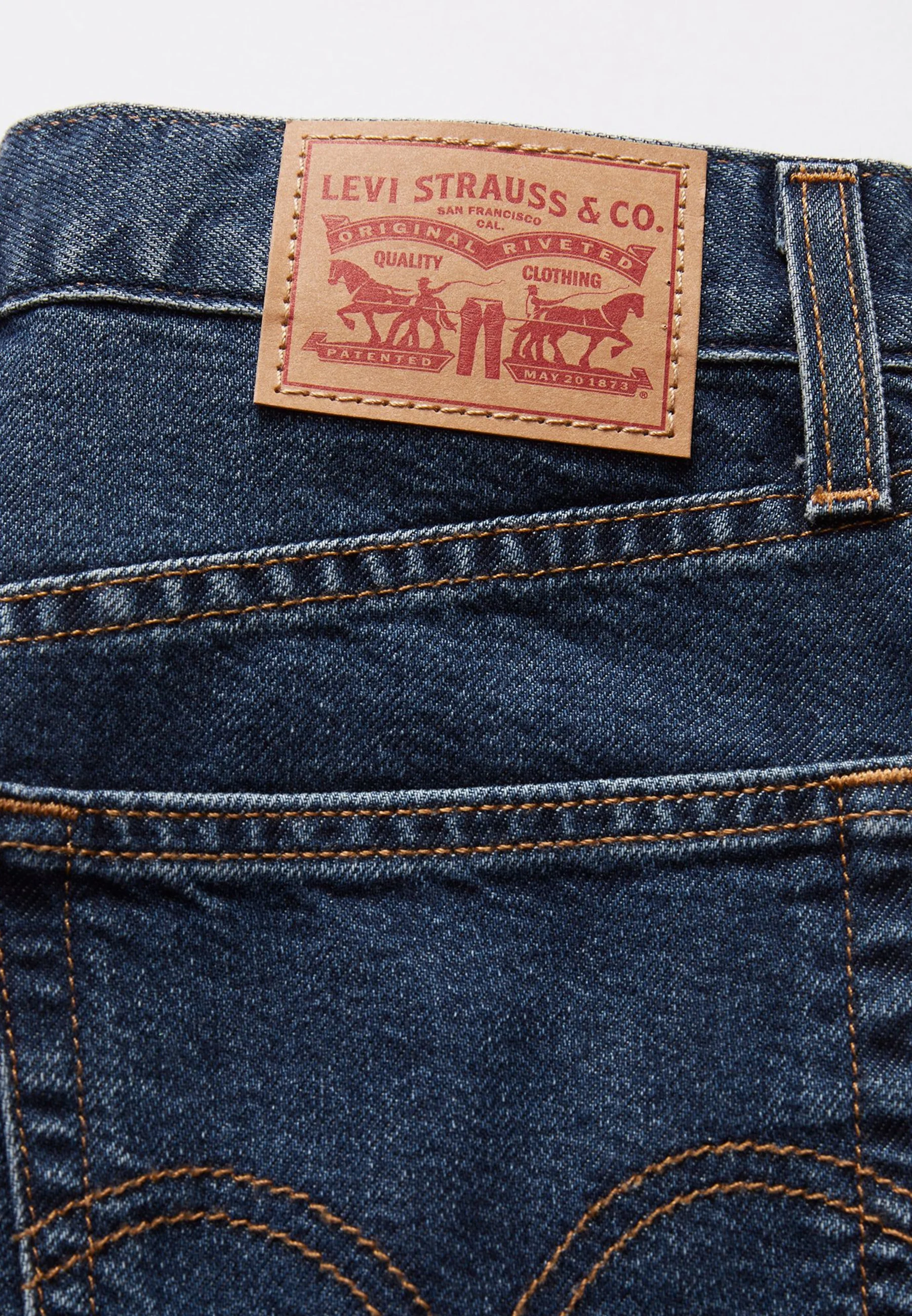 Levi's® HIGH WAISTED MOM - Shorts vaqueros