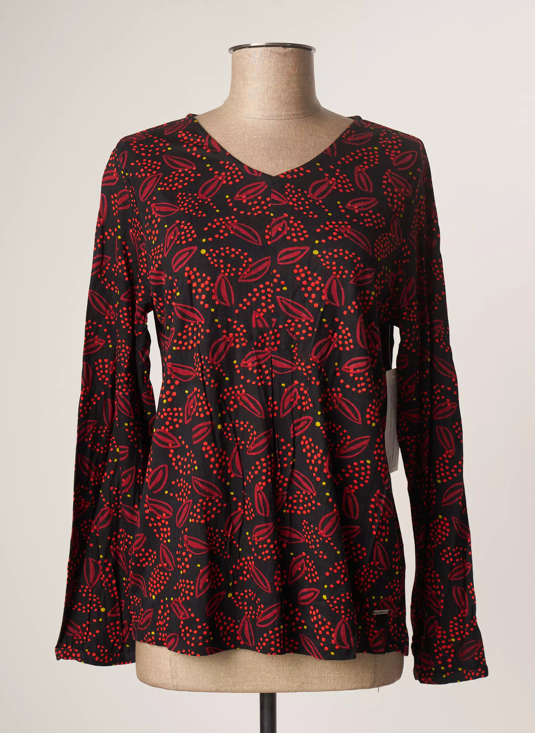Agathe   Louise Tshirts Femme couleur noir
