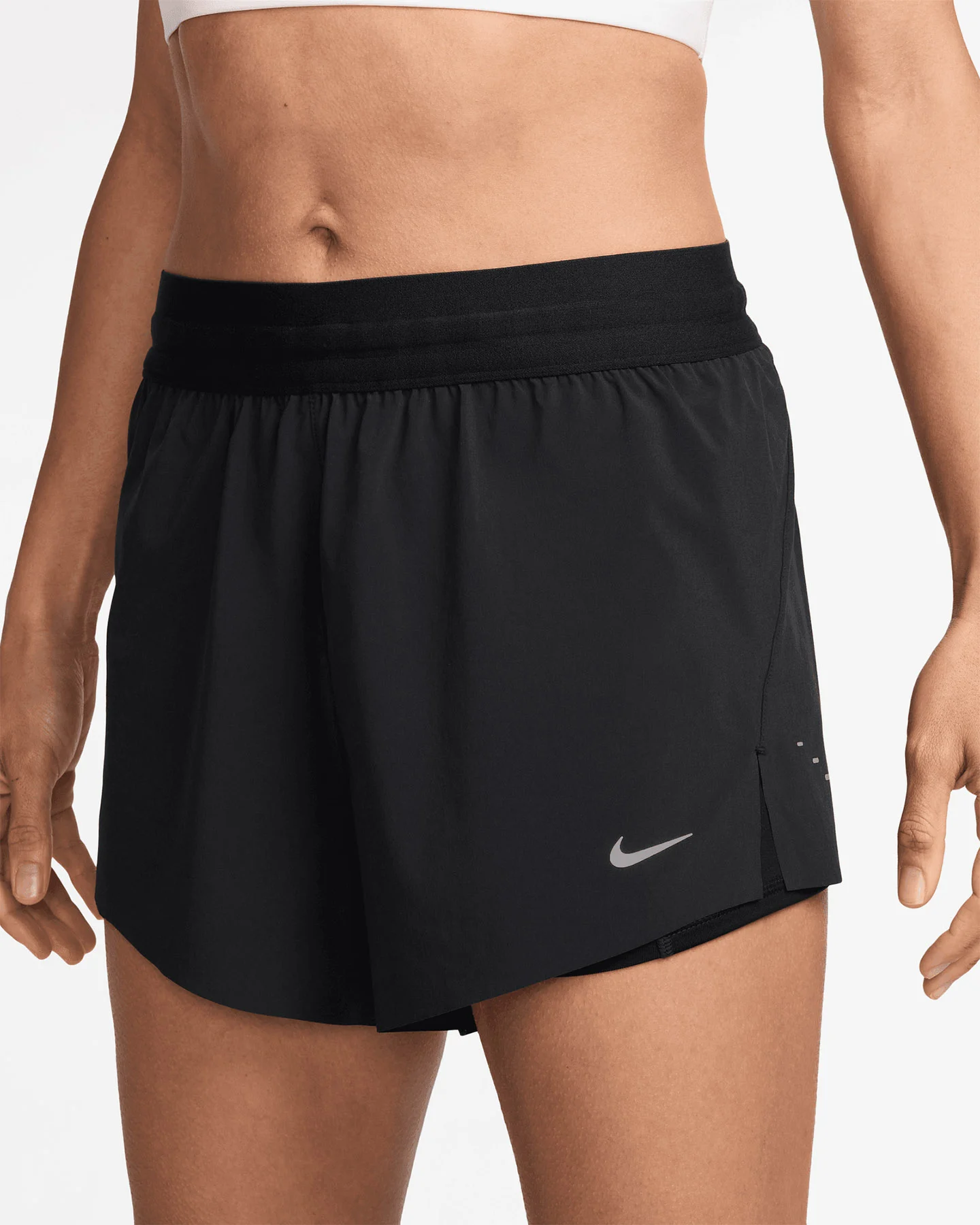 Krótkie buty do biegania Nike Swift W HJ5376-010