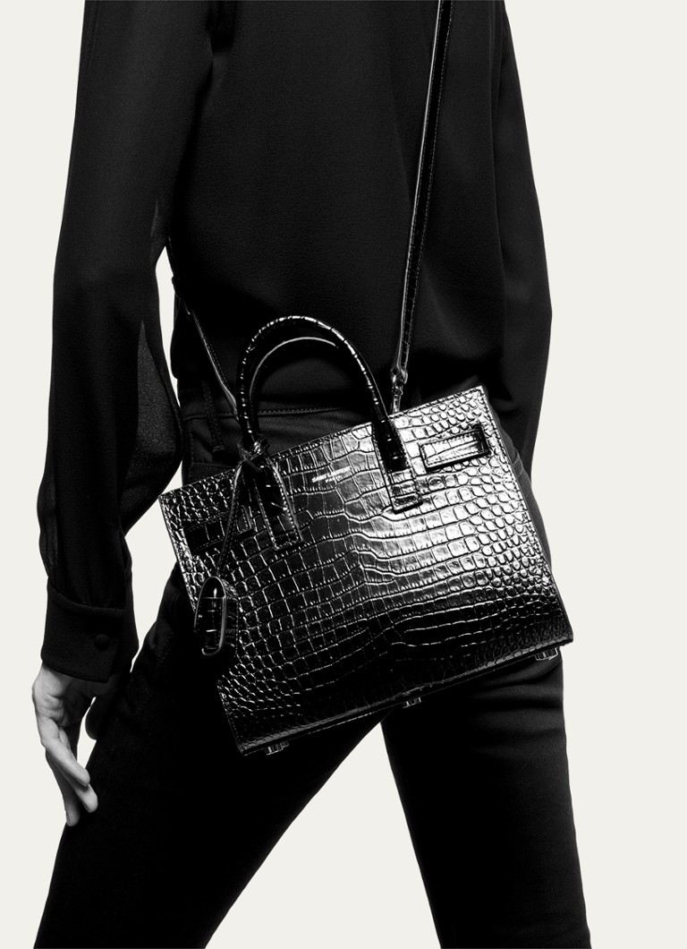 Geantă de mână Saint Laurent Sac de Jour Nano din piele de vițel cu efect de crocodil.