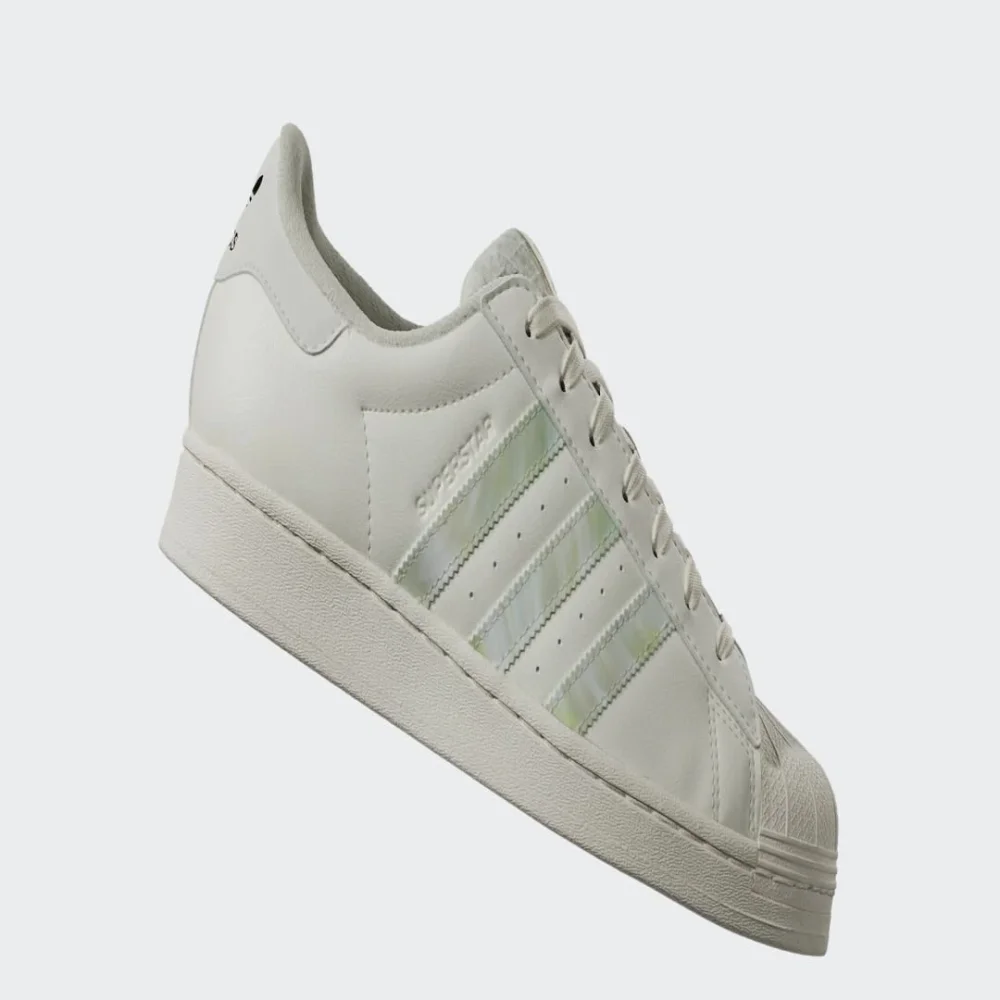 adidas Superstar Vegan HQ6668 / weiss