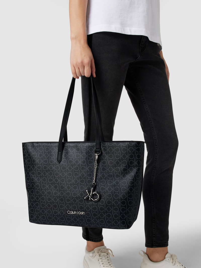 Shopper mit Logo-Muster in schwarz