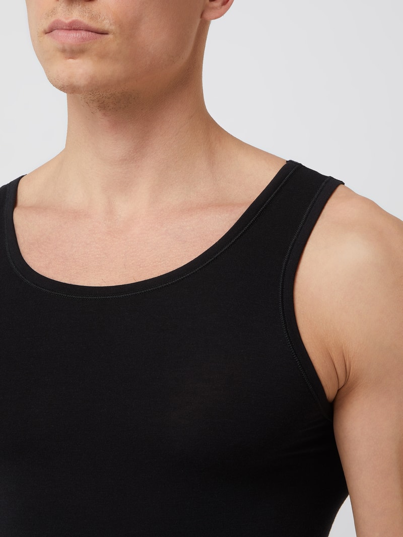 Personal Fit Tanktop mit Stretch-Anteil in schwarz