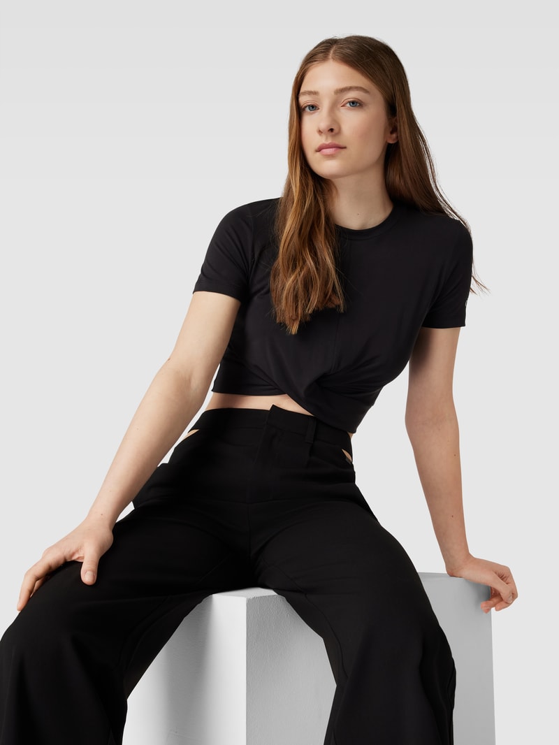 Cropped T-Shirt mit Label-Stitching in black