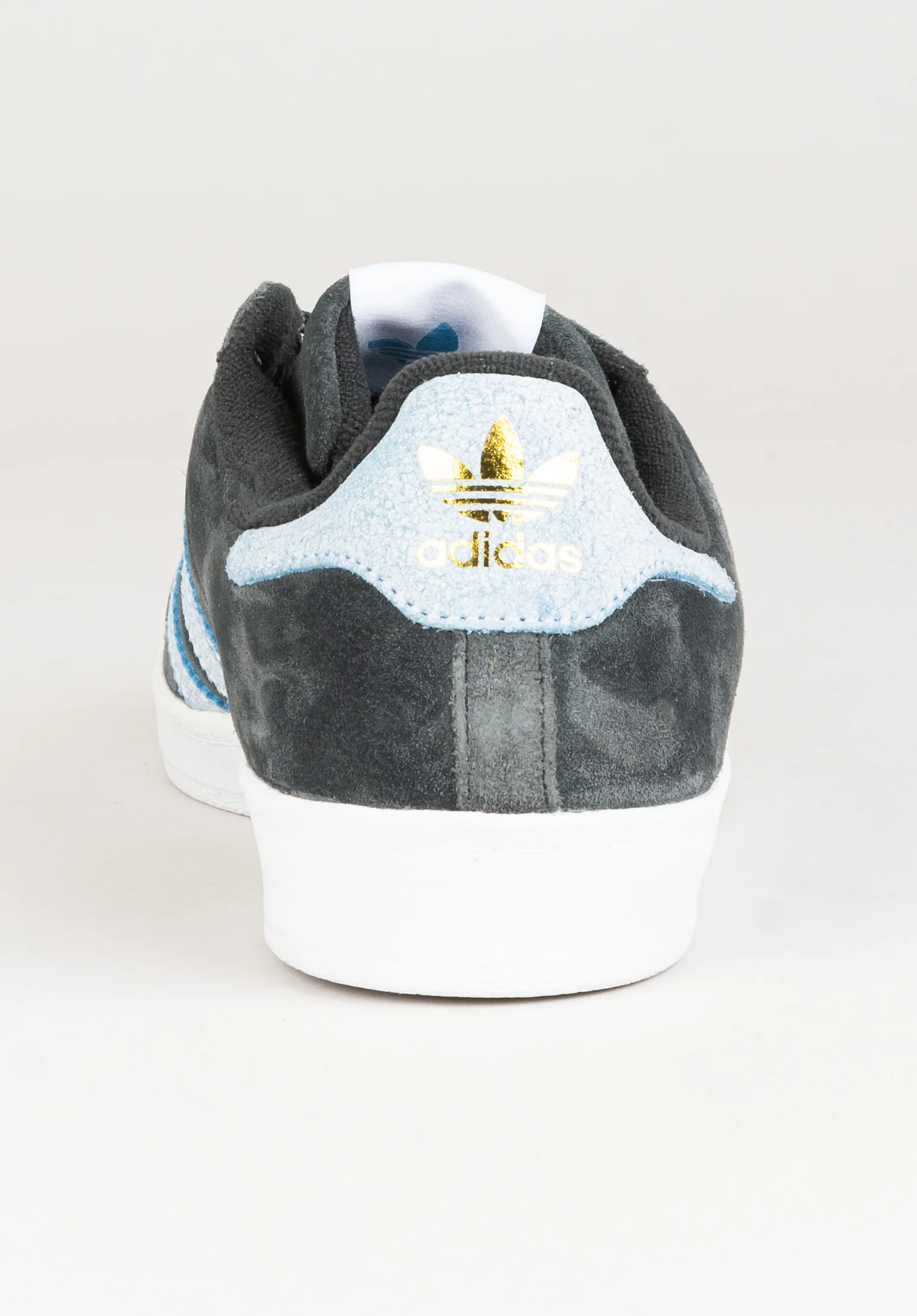 Campus Adv x Henry Jones