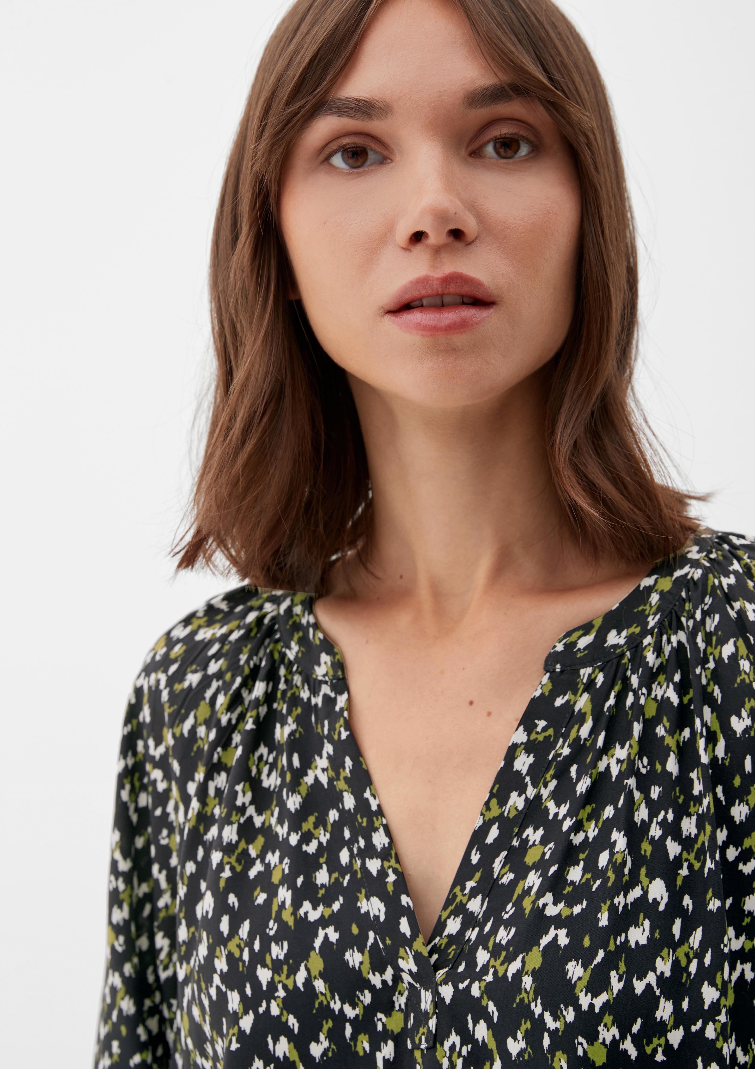 Viskosebluse mit Alloverprint  2120700-99A2