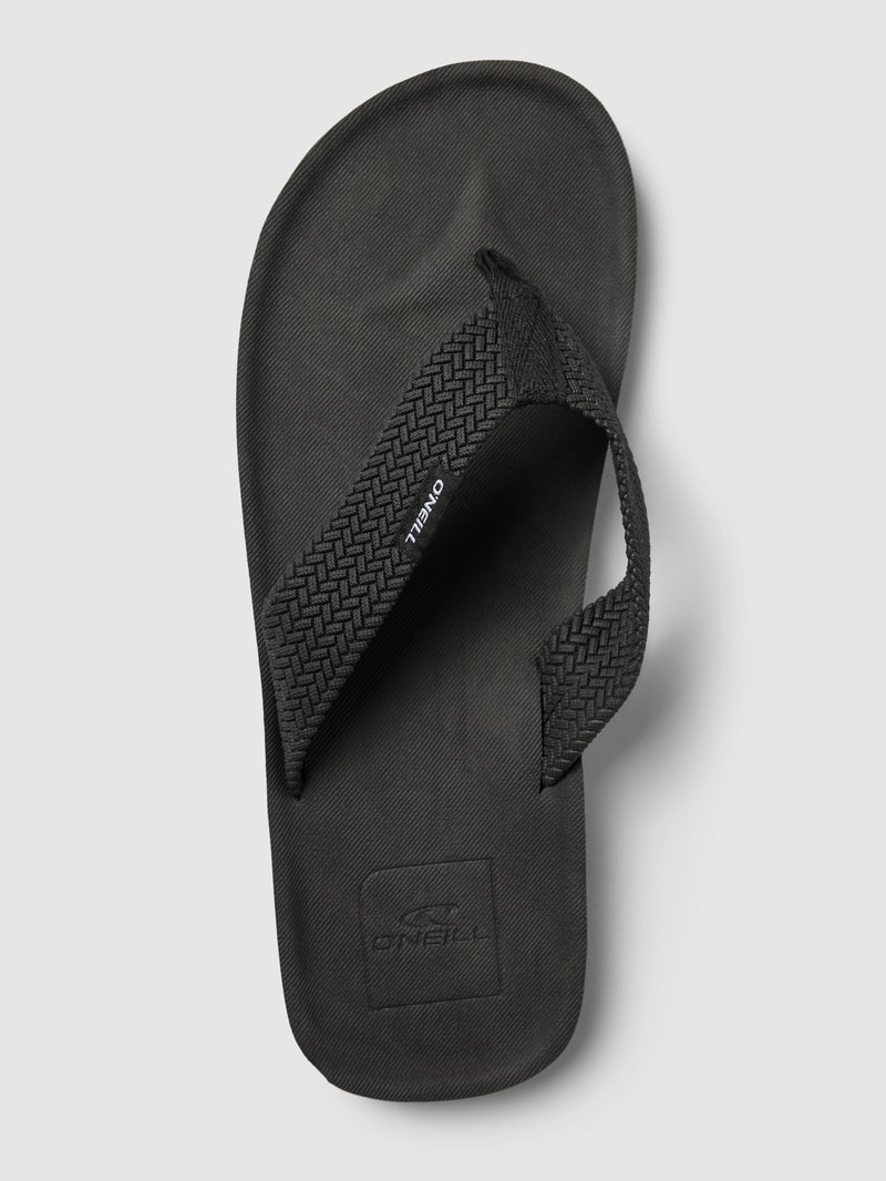 Zehentrenner in Flecht-Optik mit Label-Patch Modell 'CHAD' in schwarz