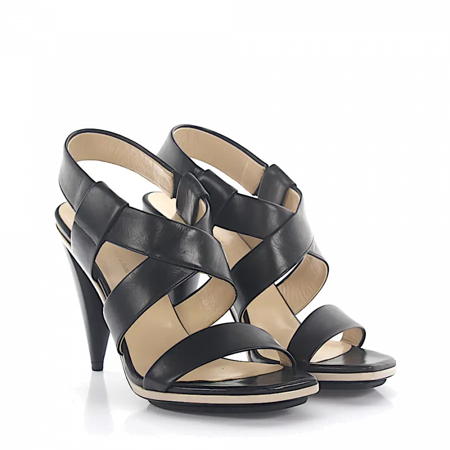 Balenciaga - Riemchensandalen Kalbsleder schwarz - schwarz