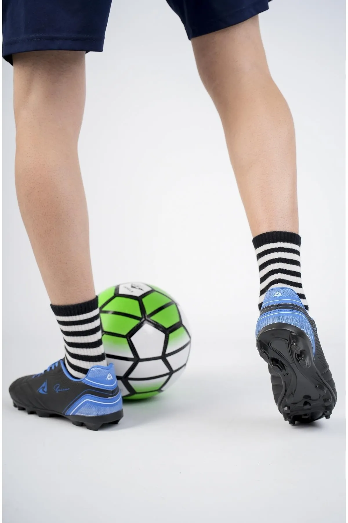 MUGGO  Pascal Unisex Guaranteed Crampon AstroTurf Fußball-Sportschuhe