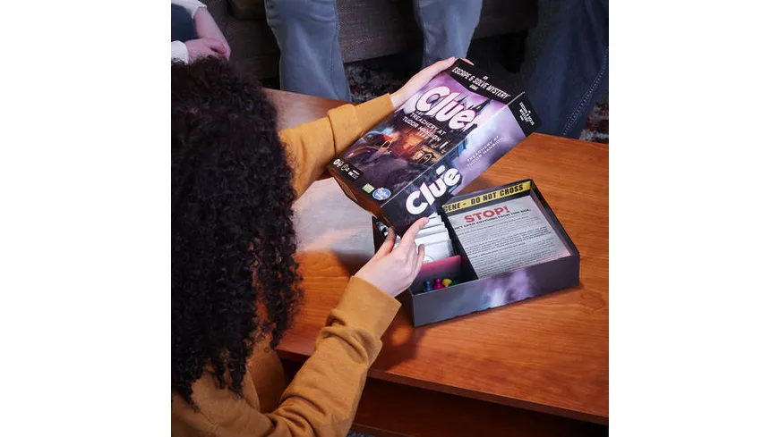 Hasbro Gaming - Cluedo Verrat in der Villa