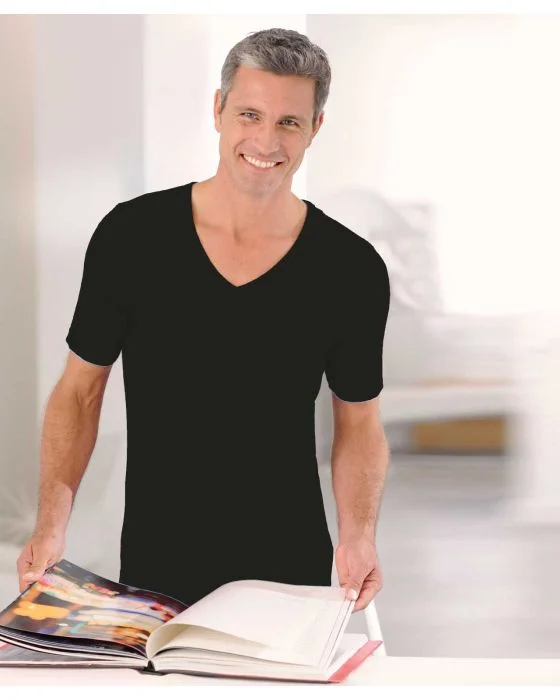 Lot de 2 tee-shirts Essential col V, manches courtes