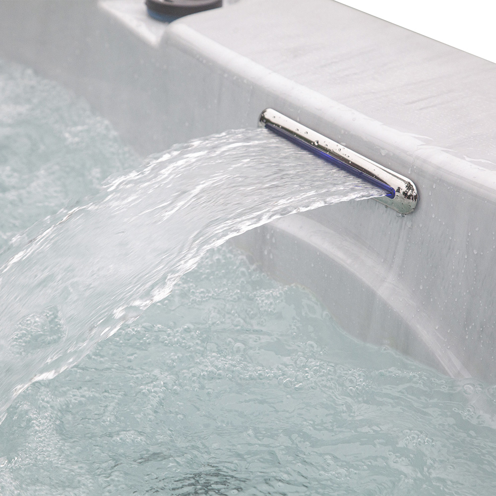 Home Deluxe HOME DELUXE Outdoor Whirlpool WHITE MARBLE inkl. Treppe und Thermoabdeckung