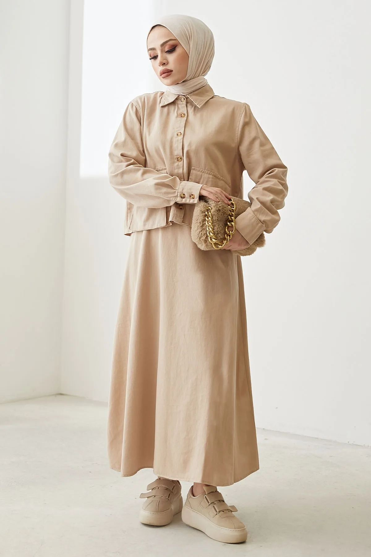 InStyle  Geknöpfter Elsa-Leinenanzug – Beige