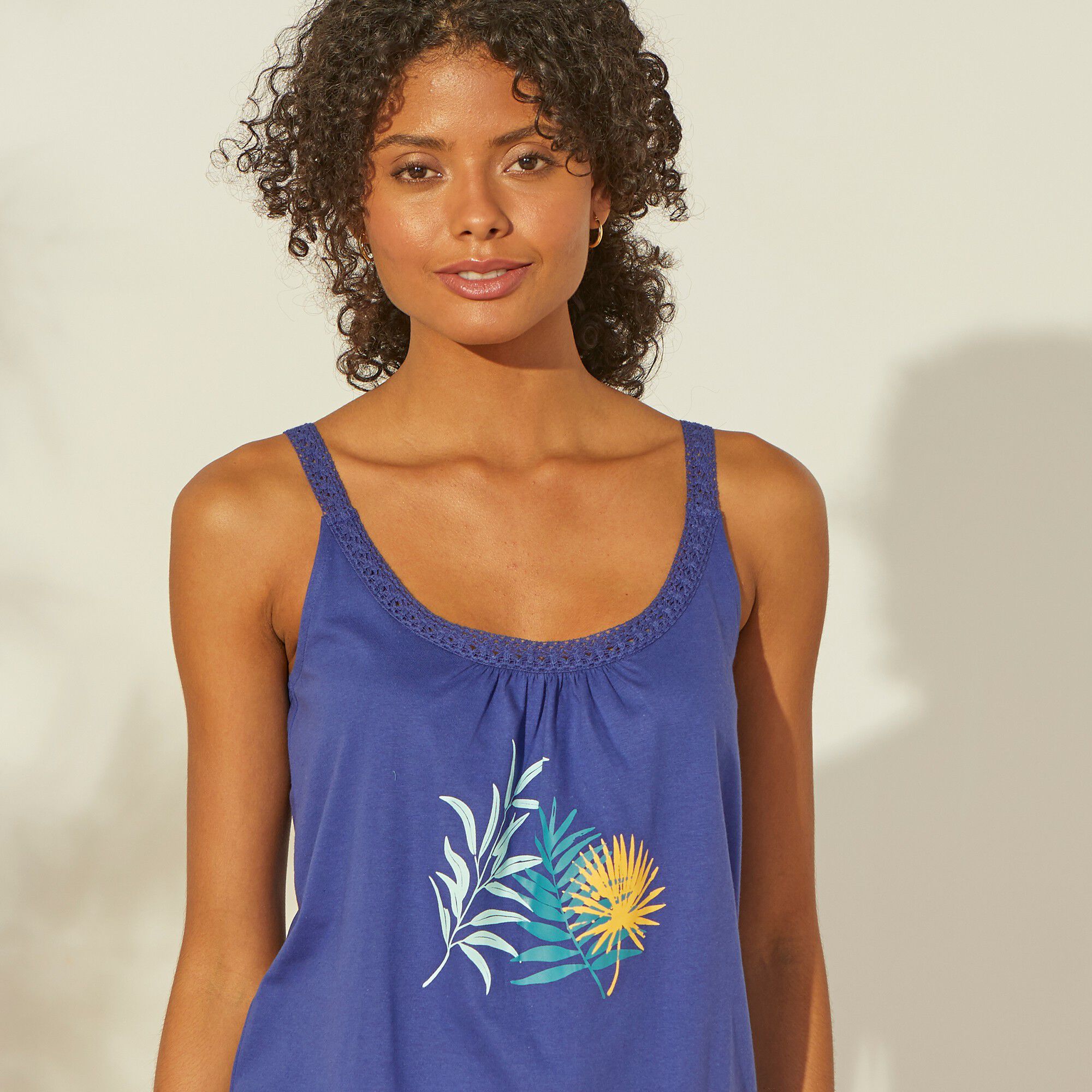 Top de pyjama en coton et macramé