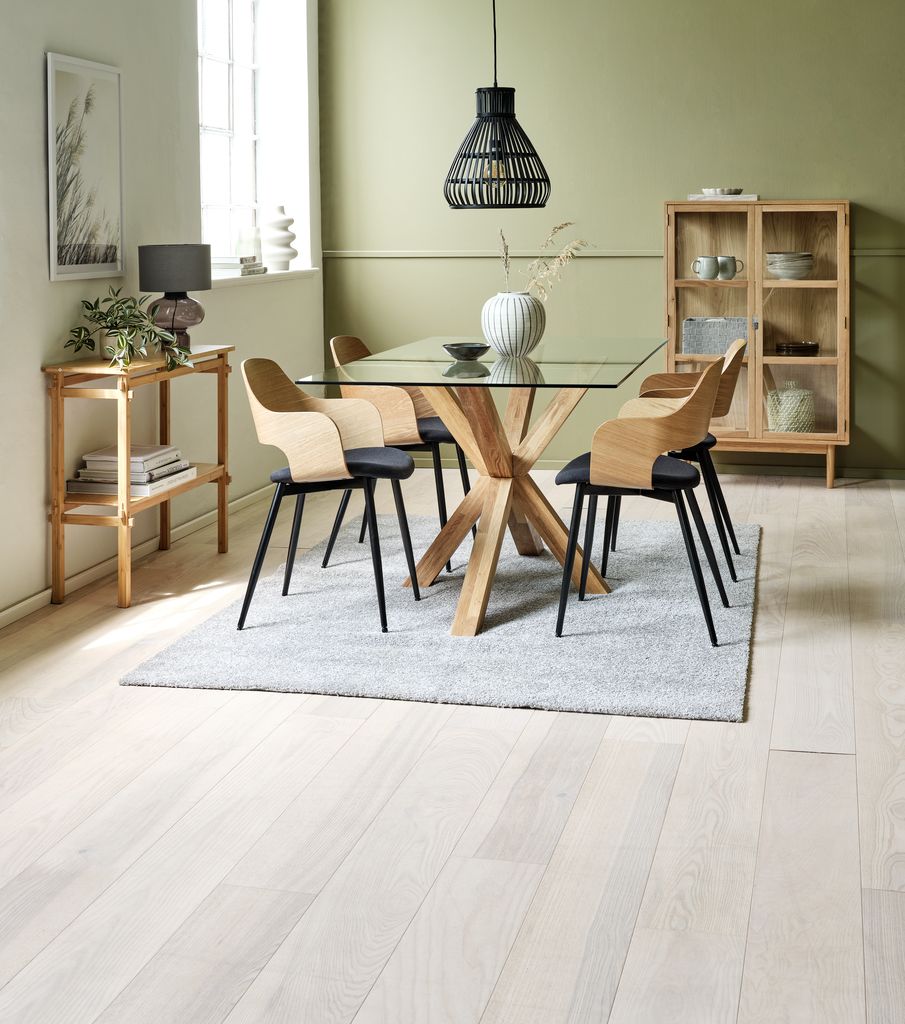 VESTERBY Witryna VESTERBY niska 2 drzwi dąb naturalny
