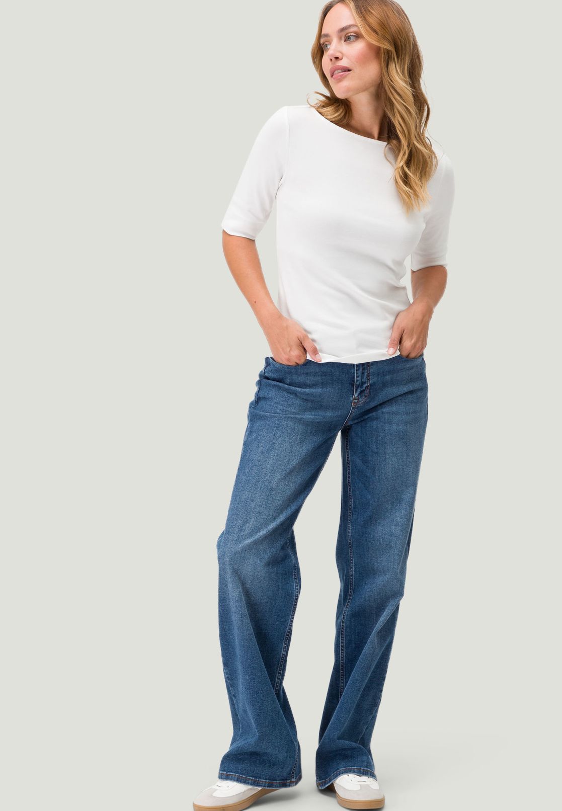 Shirt mit U-Boot Ausschnitt