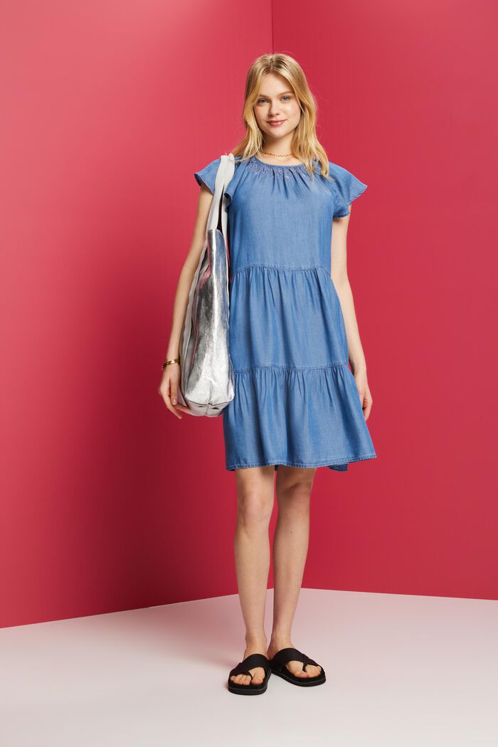 Dresses light woven