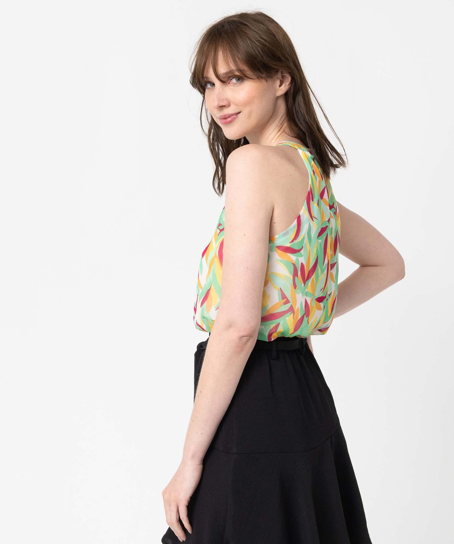 Blouse femme sans manches avec encolure américaine imprime | GEMO