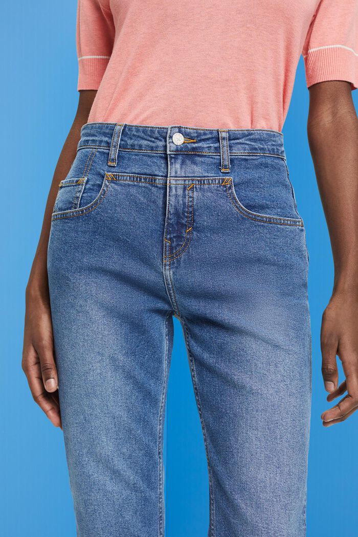 Bootcut-Jeans mit markanter Passe