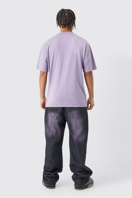 Oversize T-Shirt mit Spray-Waschung und Denim-Applikation