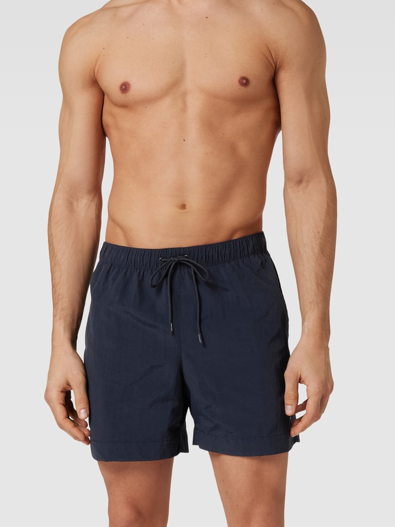 Badehose mit Logo-Stitching in dunkelblau