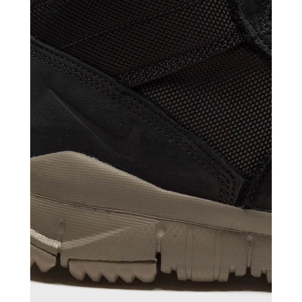 Nike SFB 6 NSW Leather Boot 862507-002 / schwarz