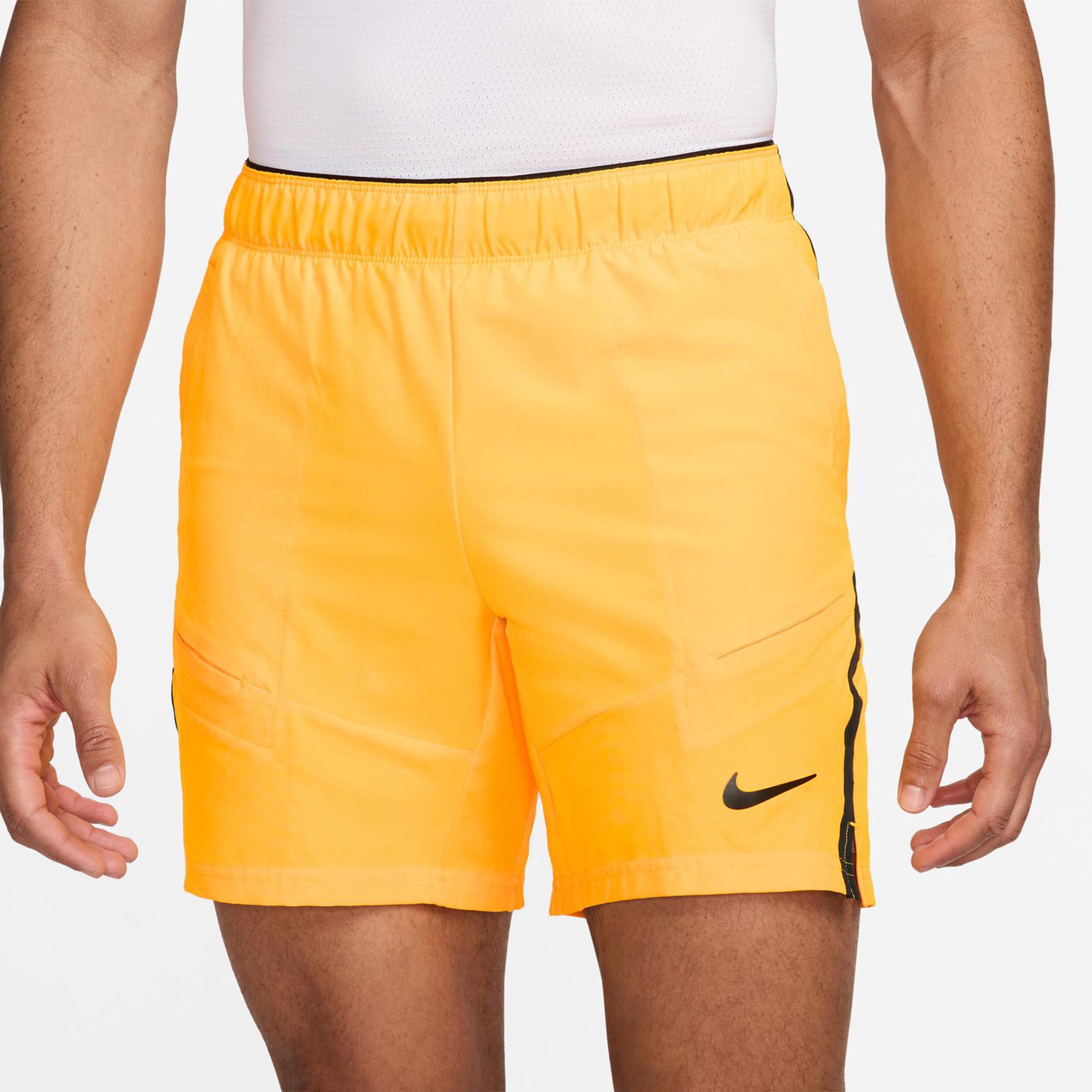 Dri-Fit Court Advantage 7in Shorts Herren - Orange, Schwarz