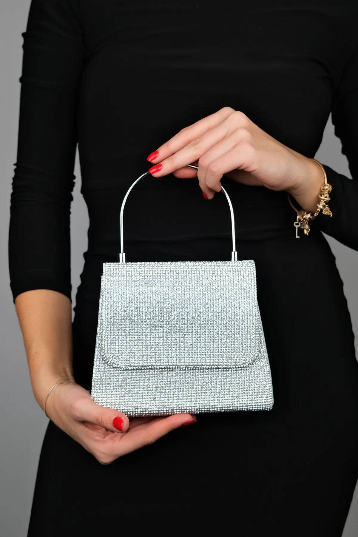 LuviShoes  LAMAYA Damen Handtasche mit silbernem Stein