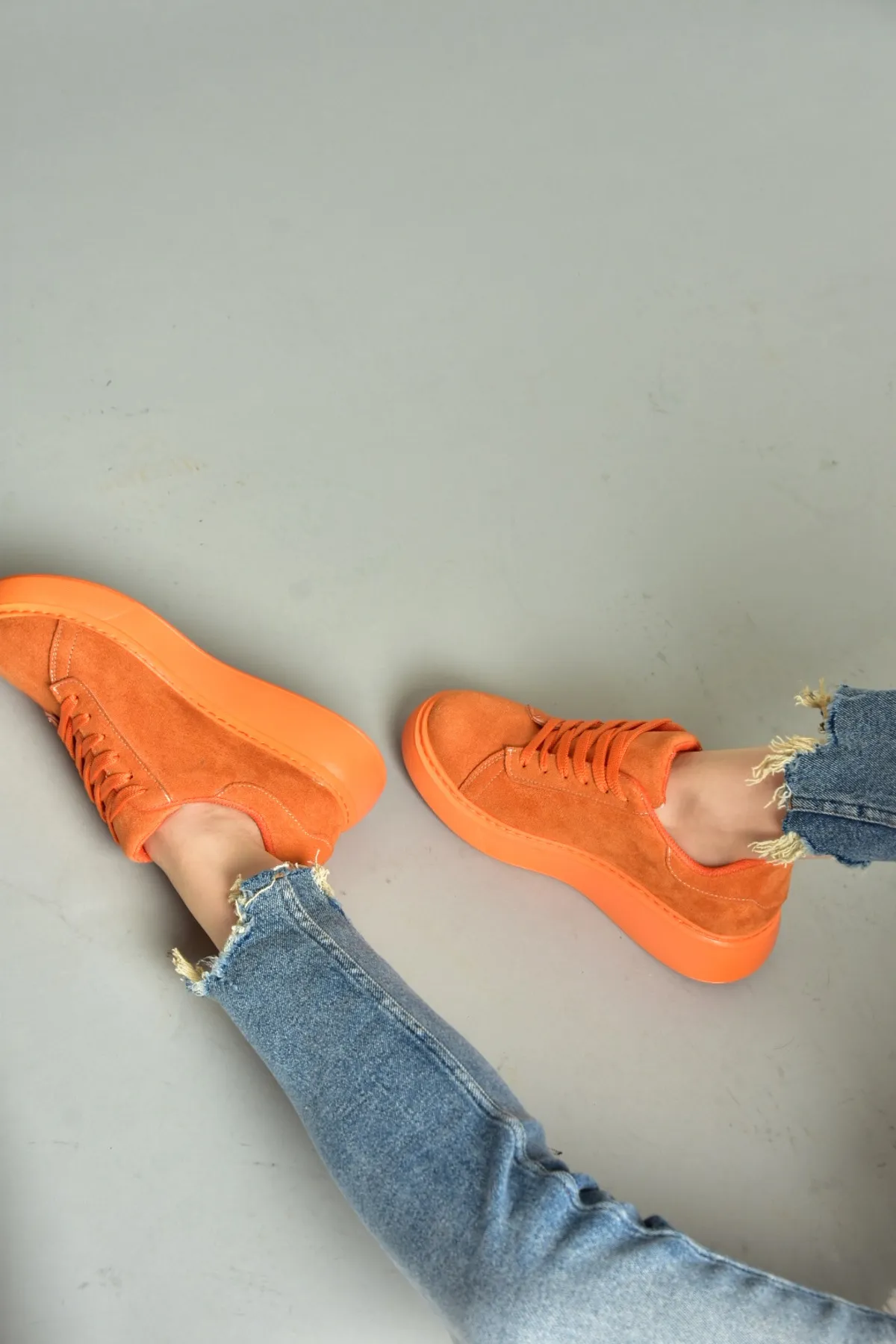 Fox Shoes  Orangefarbene Wildleder-Sportschuhe für Damen