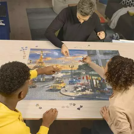 Puzzle 2000 Teile - Romantische Abendstunde in Paris