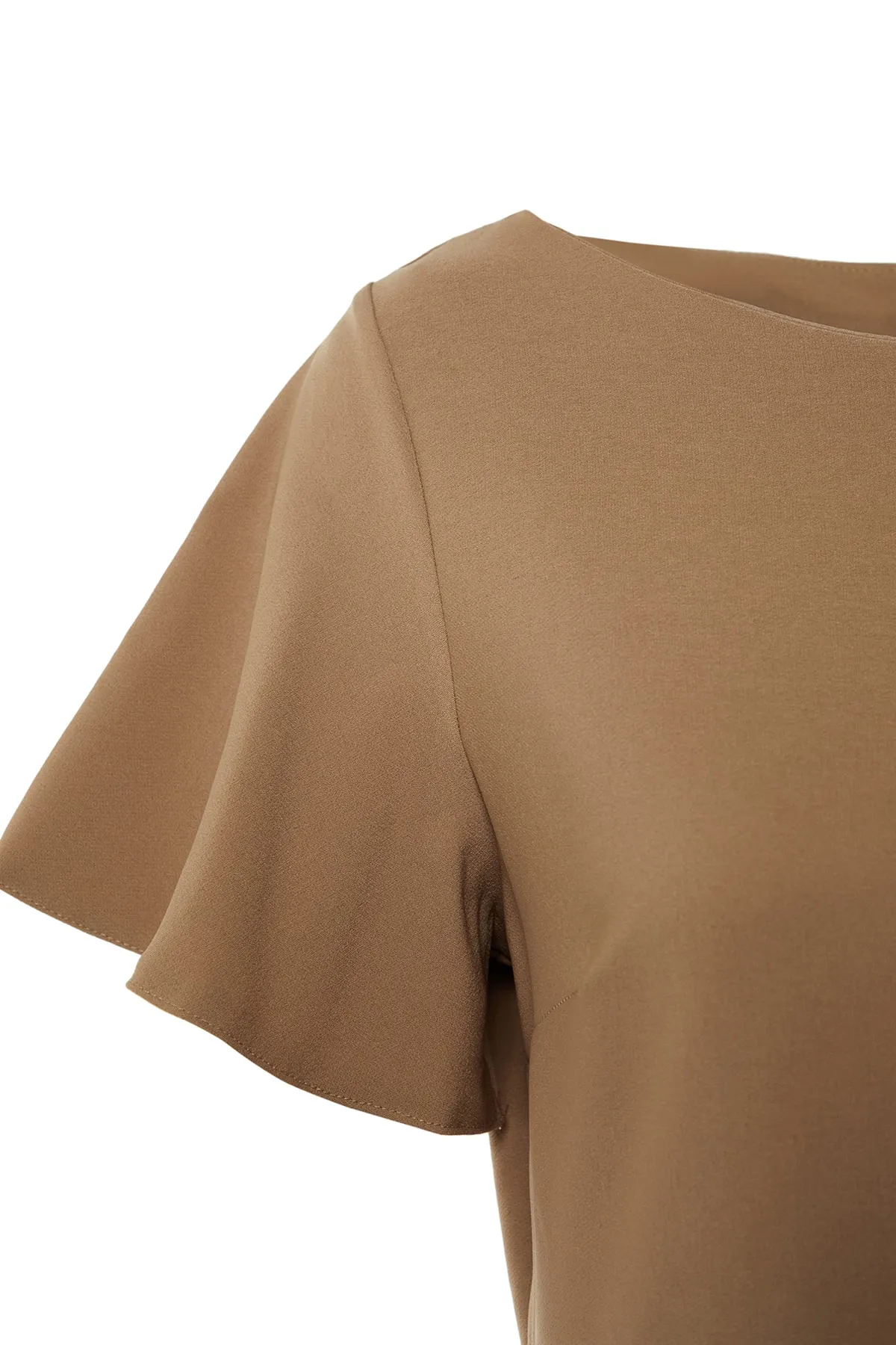 Trendyol Curve  Kamelfarbenes gewebtes Volantkleid mit Ärmeln TBBSS22EL1626