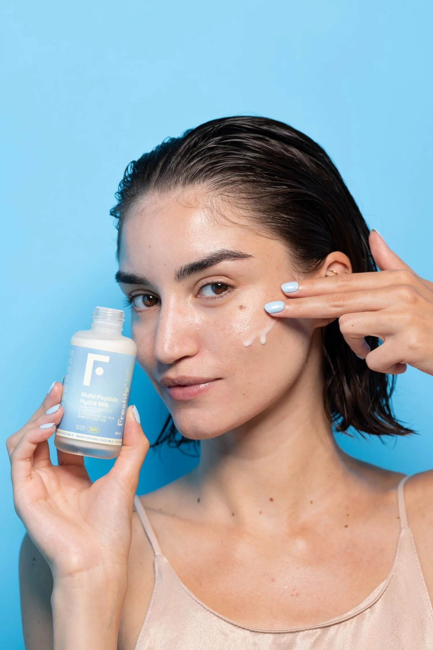 Multi-Peptide Hydra Milk - 24 tunnin kosteuttava kasvohoito
